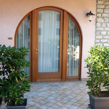 Casa Gardola, Gtsgroup 3* Tignale