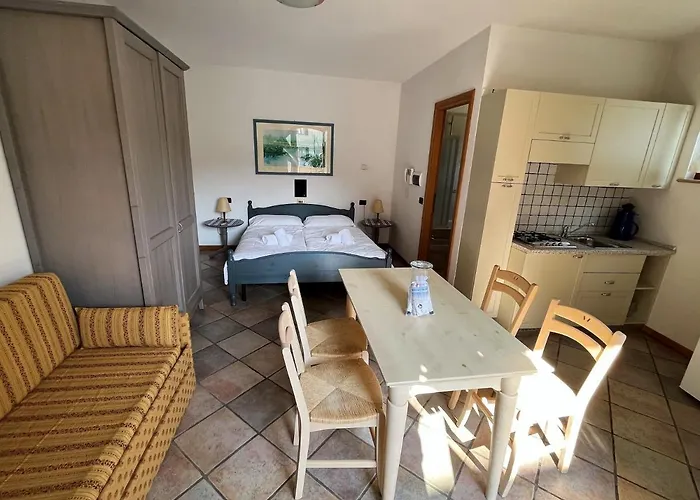 Casa Gardola, Gtsgroup 3* Tignale