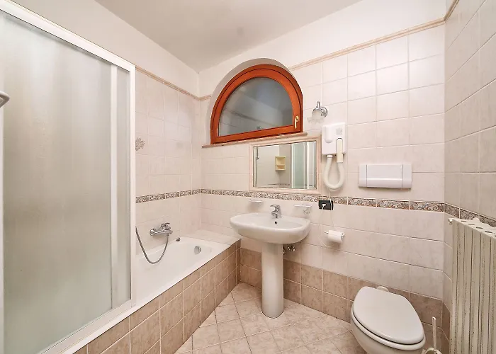 Apartmanhotel Casa Gardola, Gtsgroup