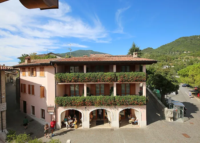 Apartmanhotel Casa Gardola, Gtsgroup 3*