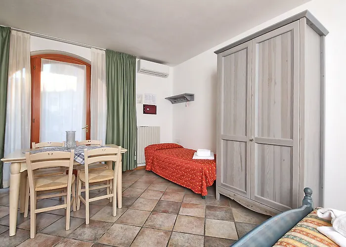 Casa Gardola, Gtsgroup 3* Tignale