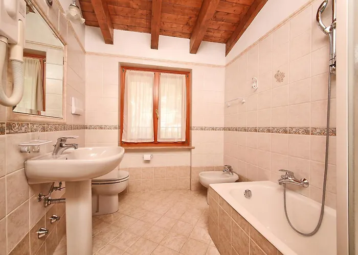 Casa Gardola, Gtsgroup 3* Tignale